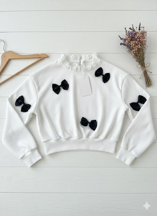 Sudadera Blanca con Lazos Negros
