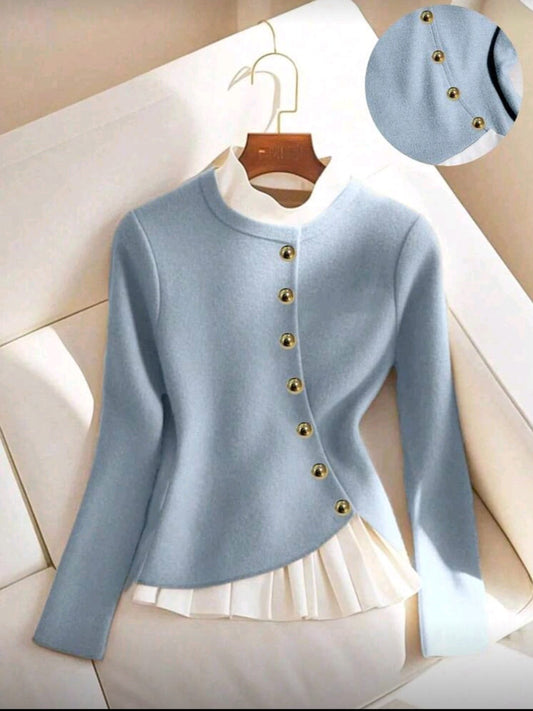 Chaqueta Azul Cielo con Botones Dorados