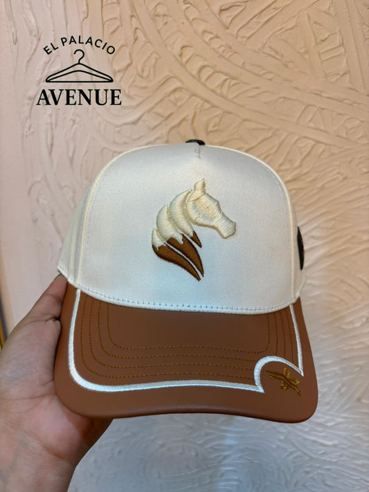 Gorra Premium Negra con Logo de Caballo - Estilo Deportivo